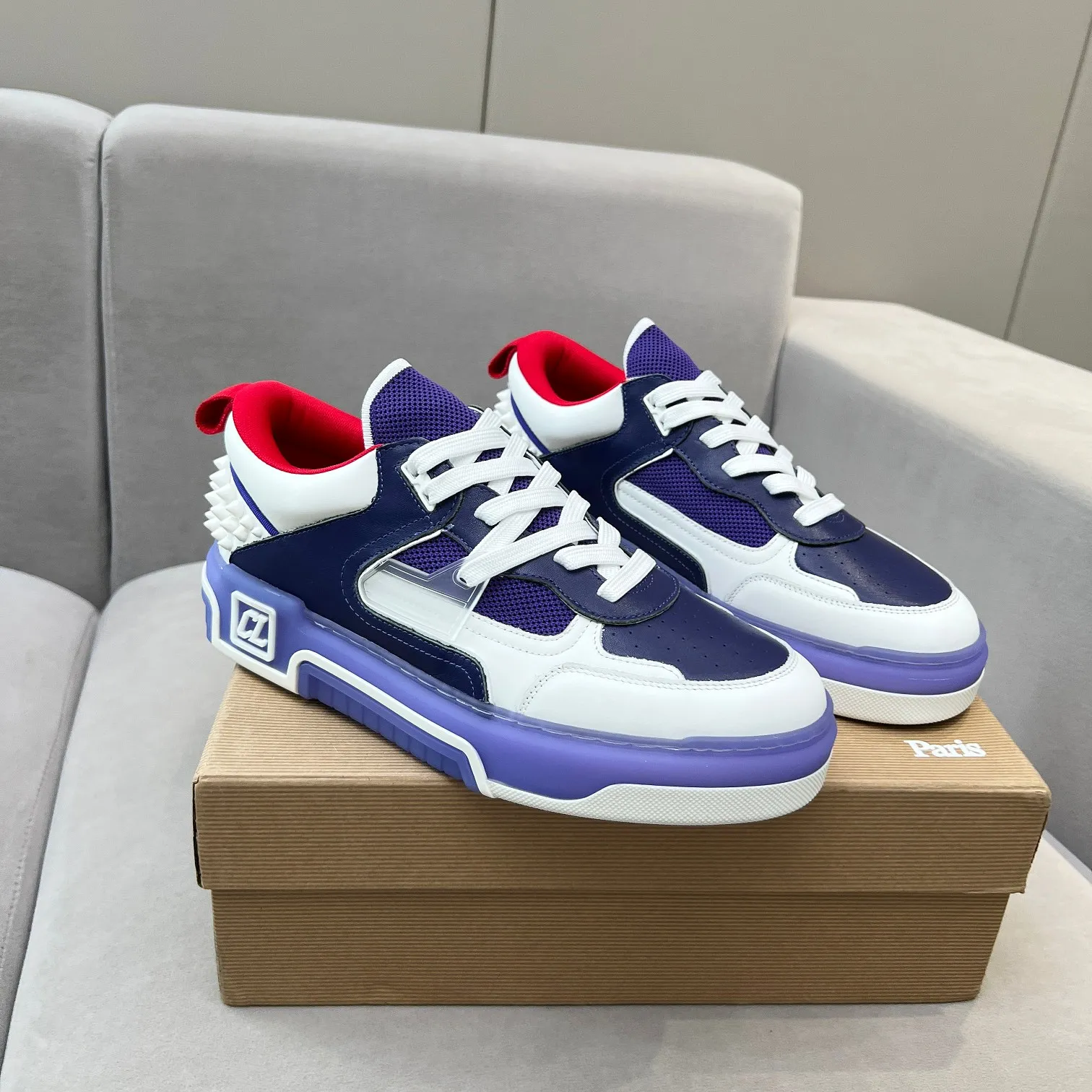 Men's shoes 💰700 🌹🌹🌹̋ Wang Junkai Yang Mi Xu Kai Zhang Jingyi Ding Chengxin Chen Muchi Wang Ziyi Same style Christian Louboutin 2024 [New product] ASTROLOUBI unisex thick-soled sports shoes red-soled shoes perfectly integrate fashion and sports, The fabrics are made of luxurious calfskin, soft suede, smooth satin and laminated leather, and the back is decorated with classic rivets. The interior is blended with a knitted tongue for added durability, breathability and quick-drying comfort. The outsole is made of a combination of EVA foam and imported rubber, and the colorful CL iconic letters on the side of the outsole show the brand's unique style. It is a ceiling-level comfortable skate shoe! ! ! Multiple colors available, currently men’s sizes 39--45